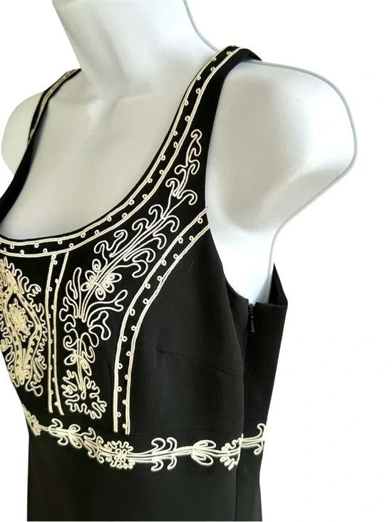 Maggy London Embroidered Midi Dress - Picture 3 of 9